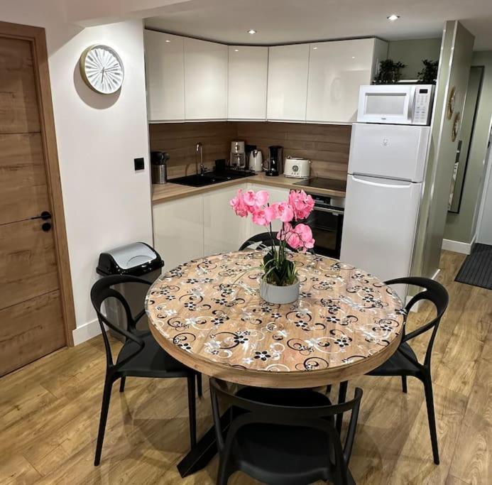 Le Briand Appartement 4Etoiles Nancy Thermal Cosy Avec Terrasse Wifi 외부 사진